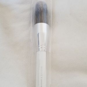 Morphe Jaclyn Hill powder brush